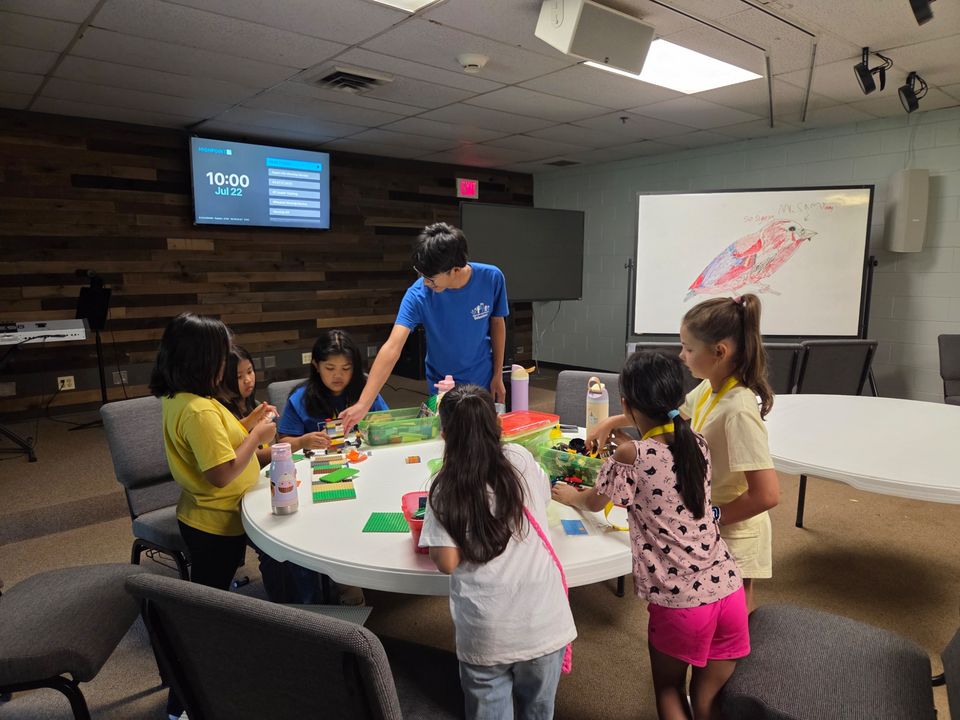 En Español: Youth-Led Bilingual Education, STEAM, and Community Leadership