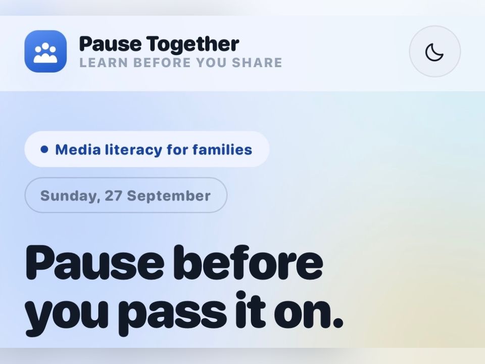 Pause together